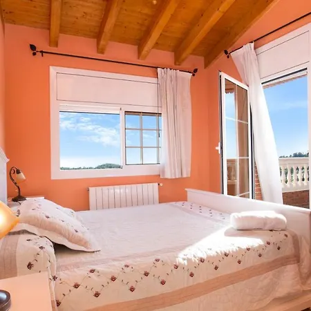 Sleeps 8 Villa