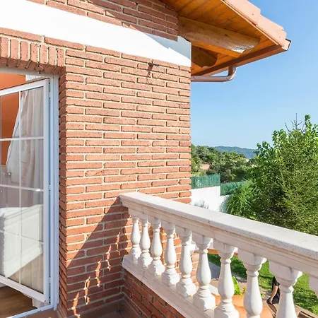 Villa Sleeps 8