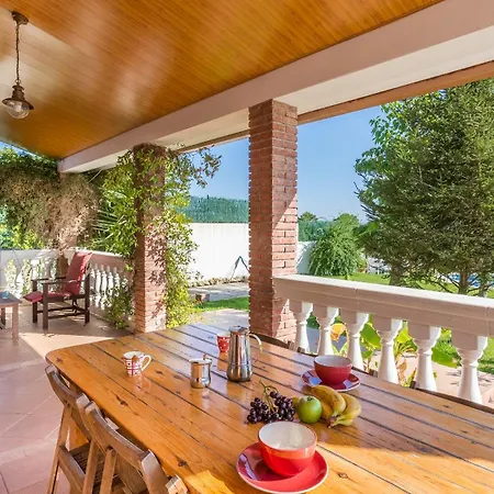 Вілла Sleeps 8 Льорет-де-Мар